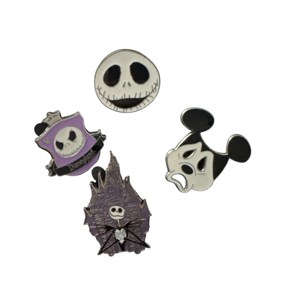 Nightmare Before Christmas Pins Set - TRADER PACK